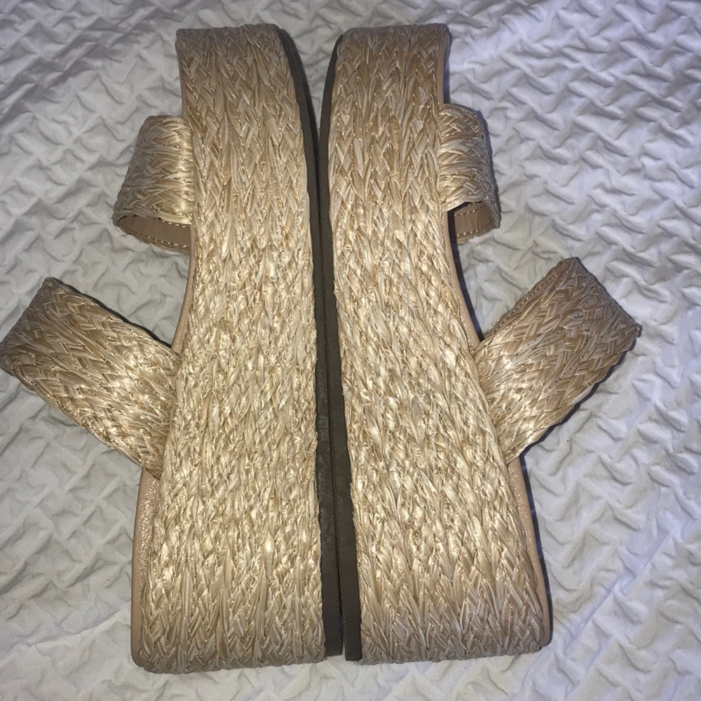 SOLD! Steve Madden Jolted Wedge Sandal - Picture 7 of 15